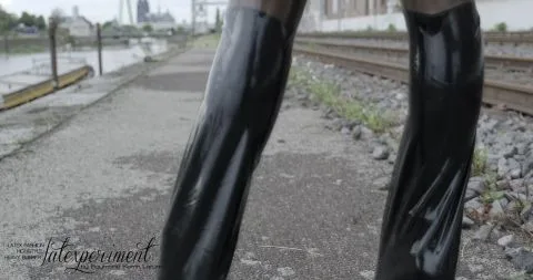 LateXperient H265 2019 11 17 Phoebe Patrick