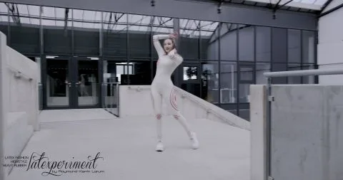 LateXperient H265 2021 03 07 Serena Frost