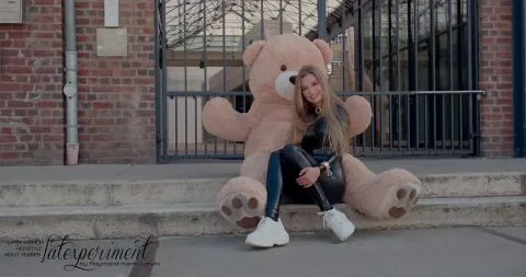 Latexperiment 2020 07 05 Catherine Reus