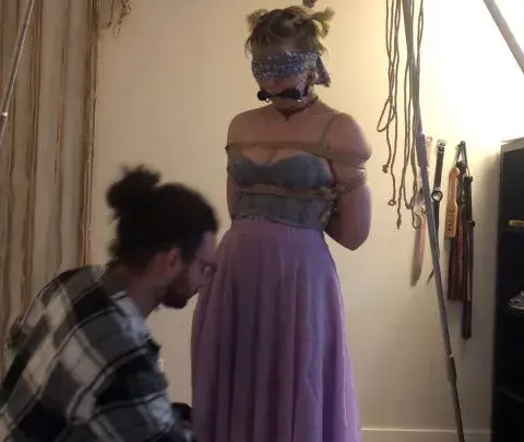 knottydevil 2023 11 19 In this video hylianfaye is taken in a dress bound gagged 07fa