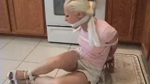 badmanvideos GalasKitchenIntruder2