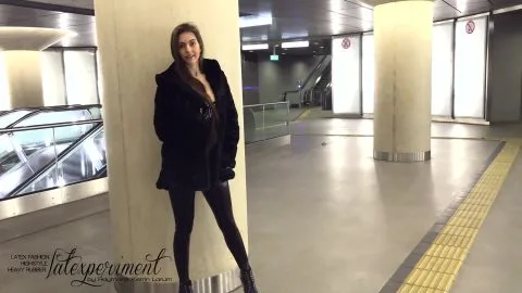 LateXperient H265 2018 02 04 Penelope Haylen