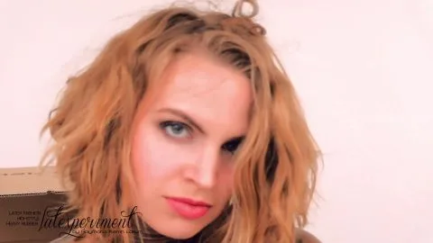 LateXperient H265 2017 04 02 Hermione Jones