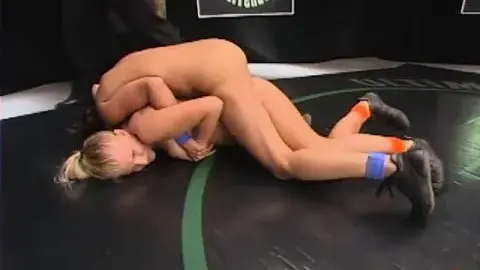 UltimateSurrender com 2896 Xana Isis