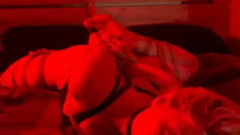 knottydevil 2022 11 23 Some clips of anonymous squirming on the bed unable to get o c183