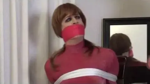 TranniesInTrouble sandra chair tie