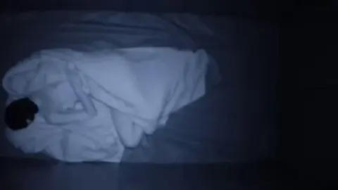 Bondagelife 1 livecam 05 23 2019 sleep padded cell