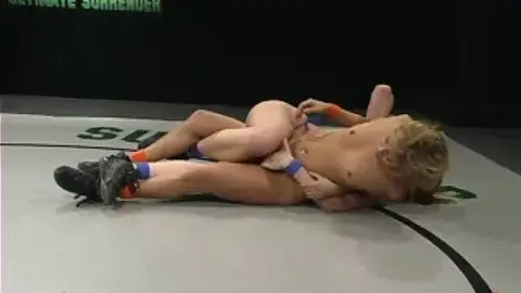 UltimateSurrender com 3530 darling kat