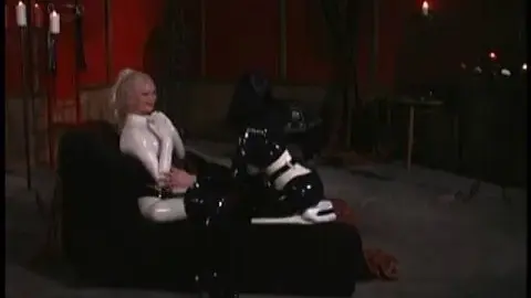 Wasteland Kinky Girlfriends1