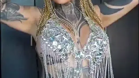 evilwoman evilwoman 2025 10 21 4103709073