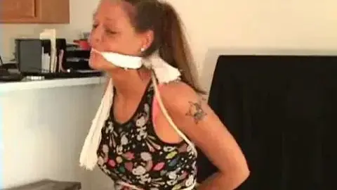 badmanvideos JessicaTable2