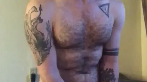 knottydevil 2021 03 09 Watching gorgeousgreenglasshouse get spanked and stripped a 0goe