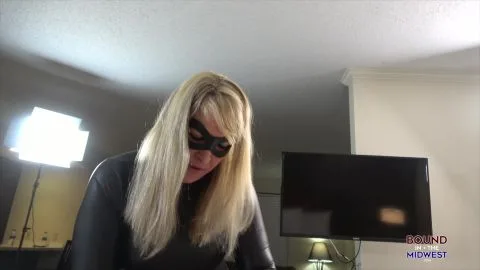 bound in the midwest bdw CHLOE CATBURGLAR