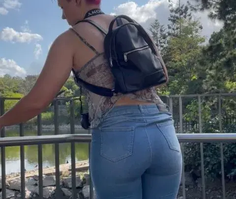 kitthebeefcake nature butt (6)