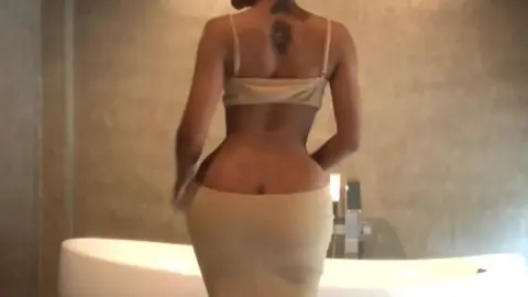 beer111 [361 vids-488 pics] 0goyb2fg0nu00acn2471m source