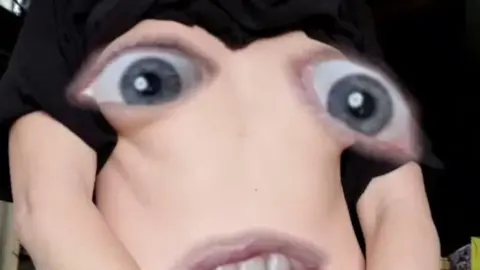 beeboo girl-of 2023-01-10 strip me off in my off-grid kitchenif you swipe you w 3