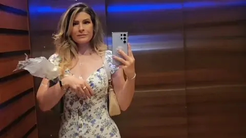 Natalie Nightwolf – Lift Actie