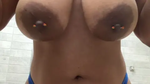 OnlyFans TanlinesNGoodTimes – Latina Curvy Chick Posing Topless