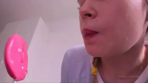 webgirl – Teen Blowjob on Pink Toy, Braided Brunette