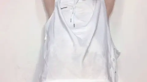 qiyizhongzi – Asian girl dildo play and self-blowjob