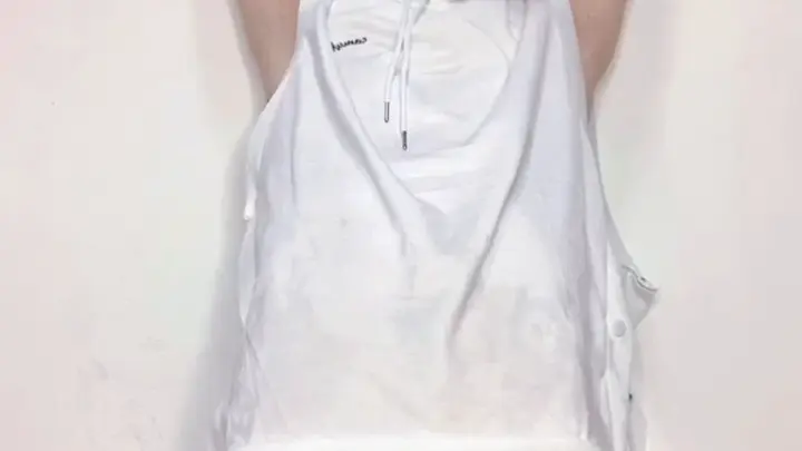 qiyizhongzi – 아시아 소녀 자위 딜도 플레이 및 자위