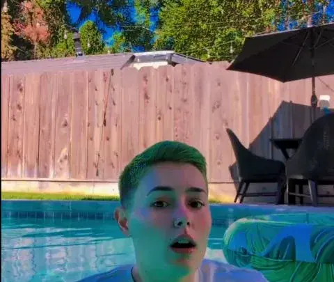 kitthebeefcake pool2 2