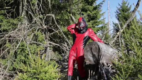 CatsuitModel BelanaHazmat