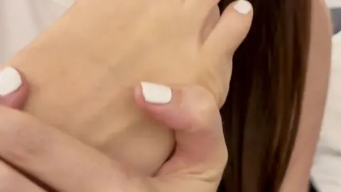 the bella vibe vip – Bella Vibrating Solo Selfie Session