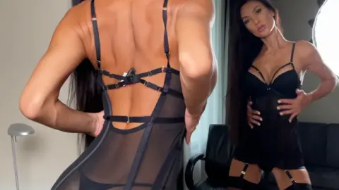 Supermolly777 – Black Corset