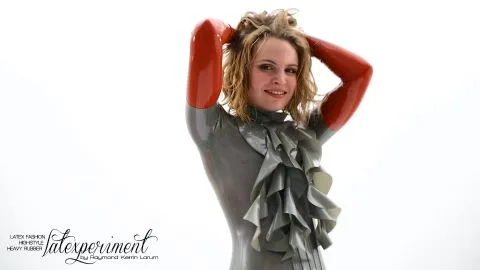 LateXperient H265 2016 08 14 Hermione Jones