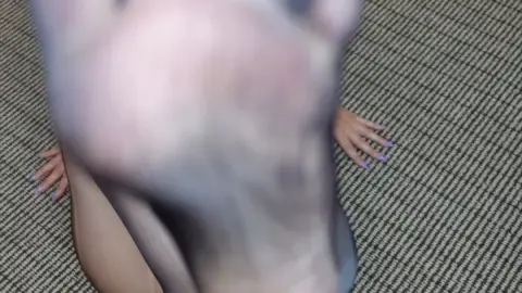 Natalie Nightwolf – Blonde Bombshell Sits