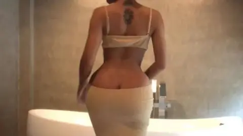 beer111 – 0hu5m8o3elv3cdmpl9rq4 Bathroom Back Shot