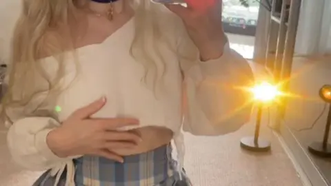 NymphetAngel – Blonde Selfie Bedroom Solo