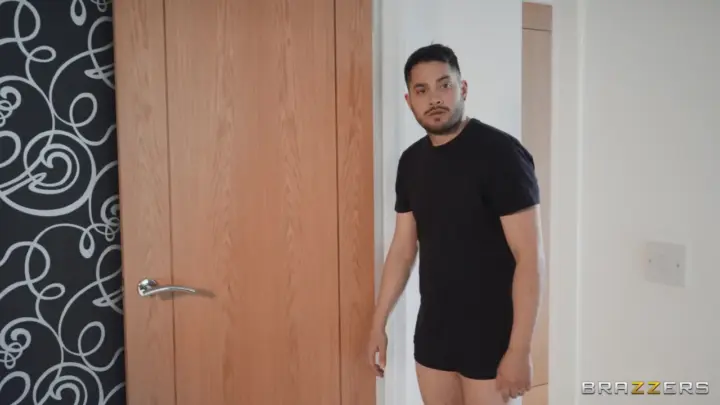 Brazzers – Danny D follado duro en el gimnasio