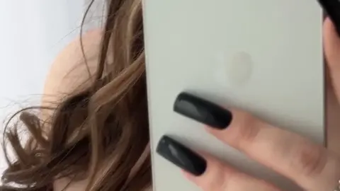 webgirl – Purple Top Tease & Phone Play