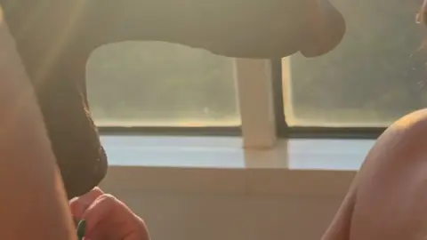 OnlyFans TanlinesNGoodTimes – Blowjob & Vibrator Play