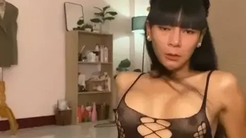 beer111 – Chica Asiática Se Masturba