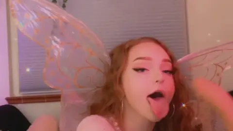 fionathefox OF UPDATE fionathefox-2022-10-04-2627138022