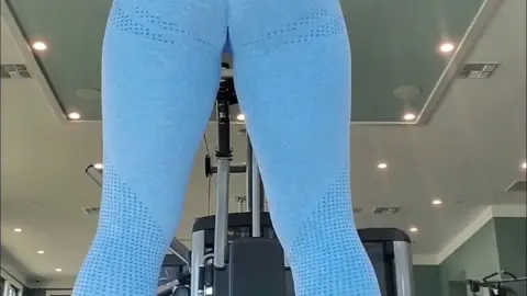 natalienightwolf – Natalie Nightwolf Squats and Gets Fucked