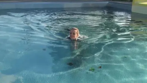 LateXperient H265 2010 09 03 Valerie Tramell Bonus Material