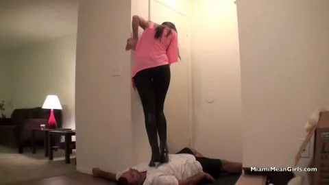 Miami Mean Girls H 265 Princess Crystal Trample The Bootlicker