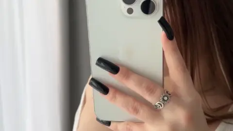 webgirl OnlyFans SiteRip: Slim White Brunette Teases on Camera