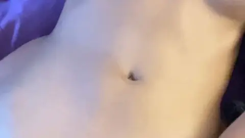 beer111 [361 vids-488 pics] 0hneqs55vrh2uc7raie3w source