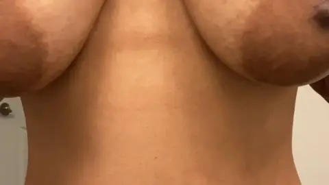 OnlyFans TanlinesNGoodTimes 2020-08-03 5f27e9ee9cf9ffd9d0d28 source