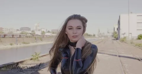 Latexperiment 2020 08 02 Catherine Reus