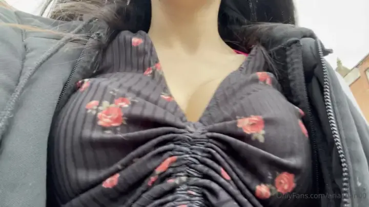 Siterip – Aria Khan Buitenlandse Blowjob