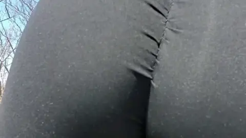 Natalie Nightwolf Fode ao Ar Livre