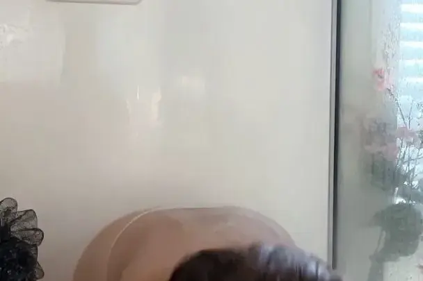 Yuuie showervid