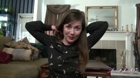 Part 3 (Names Di – Iz) Isabella (Isabella) – Seducing-Auntie-Isabella