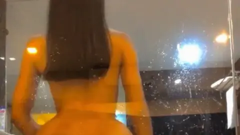 beer111 [361 vids-488 pics] 0gub9akgx8ao8w0dxjsdb source